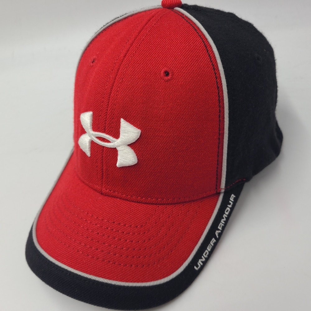 Under Armour Hat Fitted (Seems S-M) Red Black White Casual Sports Wool Blend Men